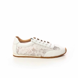 VOETTI White Lace Sneakers