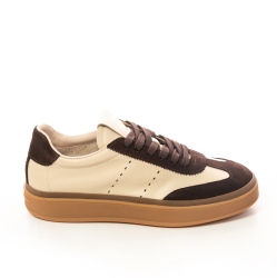 VOЕТТI кафяви обувки от велур и кожа - Елегантност и комфорт в едно!