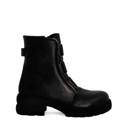 VOETTI Black Leather Boots