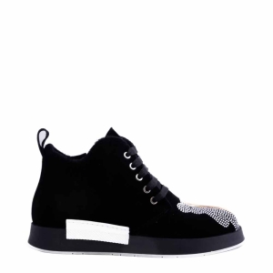 VOETTI Black Bear Ankle Boots