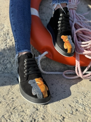 VOETTI Black Bear Ankle Boots