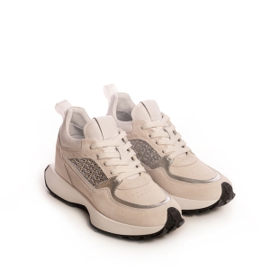 Trendy Women's Suede Sneakers - Ivory & Silver Runners
