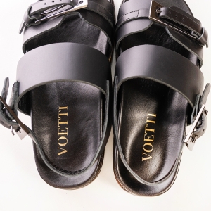 Women's Leaf Detail Leather Slides