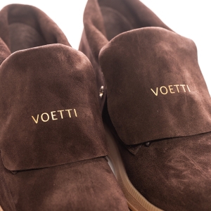 VOETTI Кафяви велурени обувки - Елегантен комфорт за всеки ден!