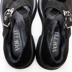 VOETTI Black Shoes With Thick Soles