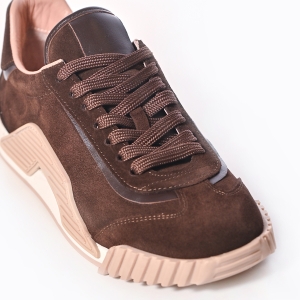 кафяви обувки