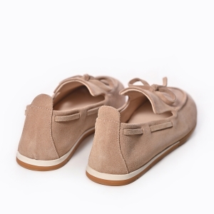 стилни обувки