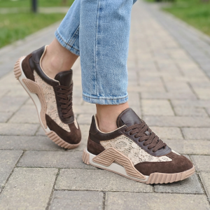 Дамски маратонки Voetti - кафяви, дантела, елегантни и удобни!